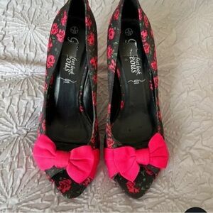 New Look Black and Pink Floral Heels